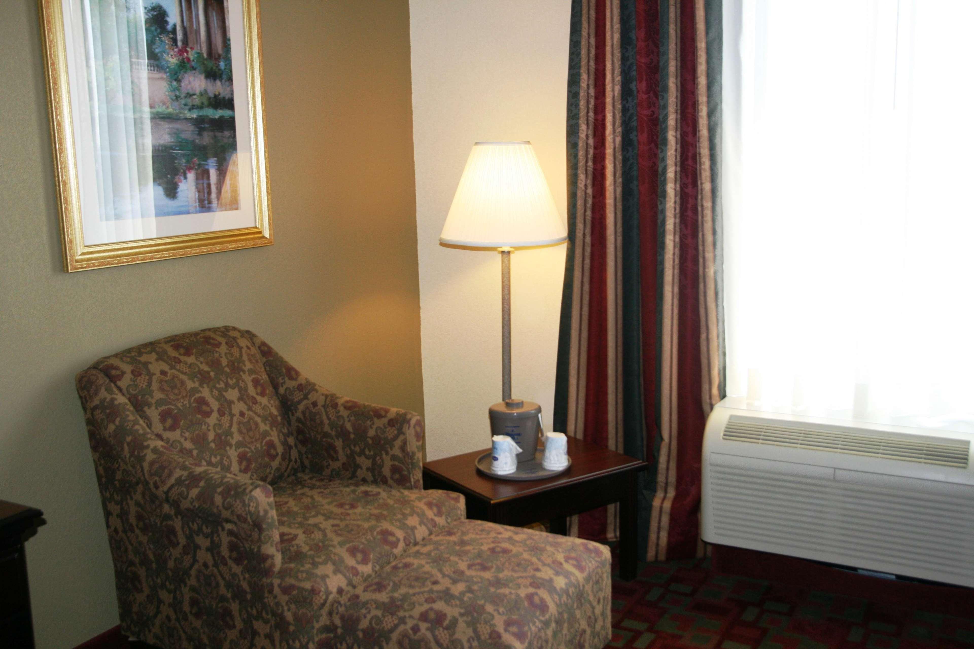 Hampton Inn Canton Quarto foto
